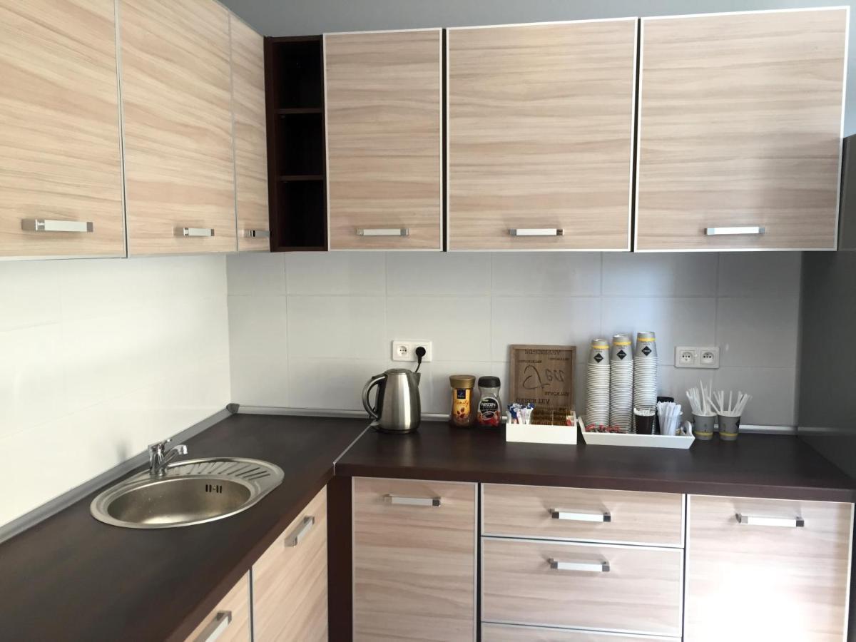 Da Massimiliano Aparthotel Wroclaw Bagian luar foto